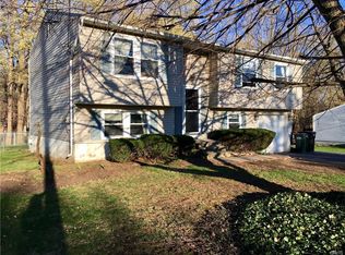 8150 Dexter Pkwy, Baldwinsville, NY 13027