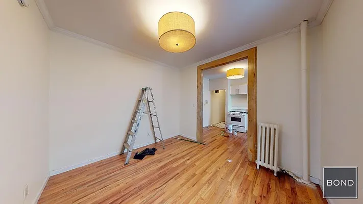 Rented by Bond New York | media 4