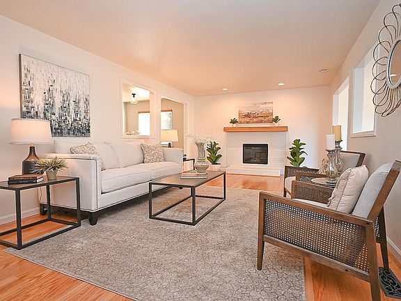3rd image of 1393 Schiller Court