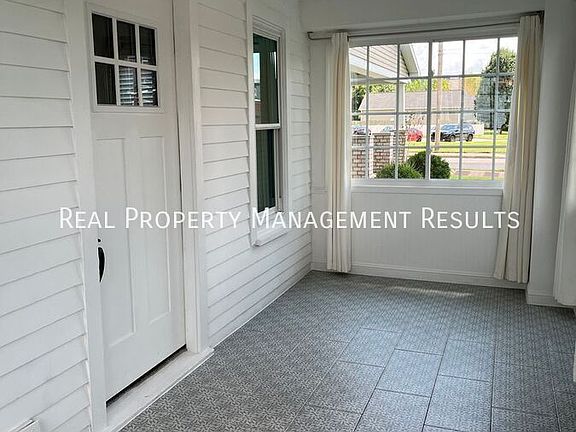 2nd image of 505 Garfield Ave