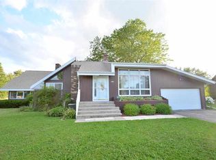 6700 Fairway Cir, Windsor, WI 53598