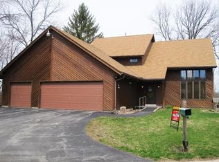 S74W17676 Lake Dr, Muskego, WI 53150