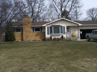 2118 Briar Ln, Burton, MI 48509