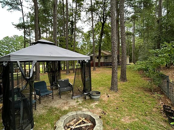 4th image of 231 Lotus Ln