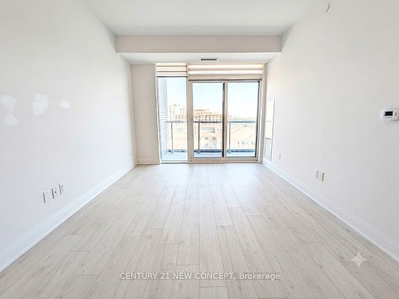 2nd image of 10 Gatineau Dr #804