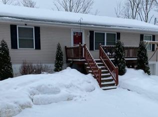 44 Lake View Dr, Lake Ariel, PA 18436