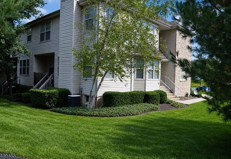 2406 Taggert Dr — Photo 15