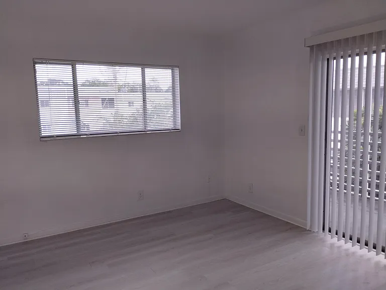 2880 Lake Osborne Dr #209 — Photo 14