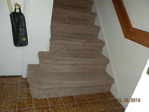 2nd image of 10 Mid Oaks Cir