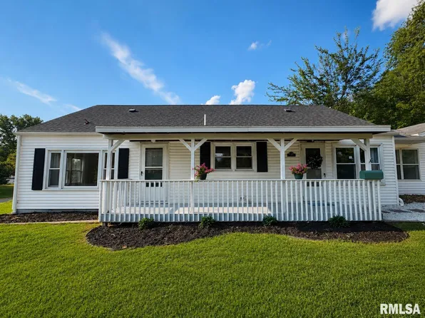 624 W McDonough St, Macomb, IL 61455