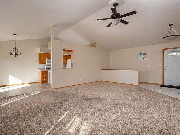 5th image of 601 E 12th Ave