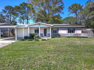 607 E Hollywood Blvd, Mary Esther, FL 32569