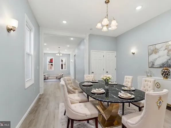 217 W Union St, Burlington, NJ 08016