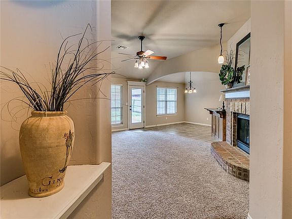 4th image of 17212 Triana Dr