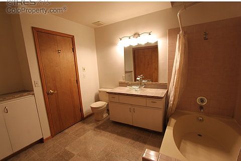 4th image of 1746 Glen Meadows Dr