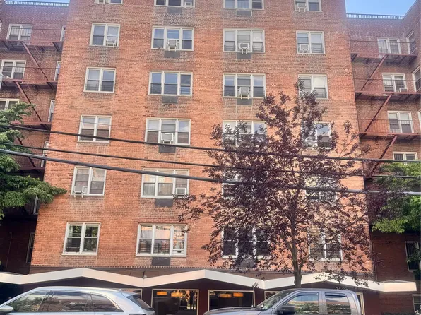 34-20 Parsons Boulevard #2H, Flushing, NY 11354