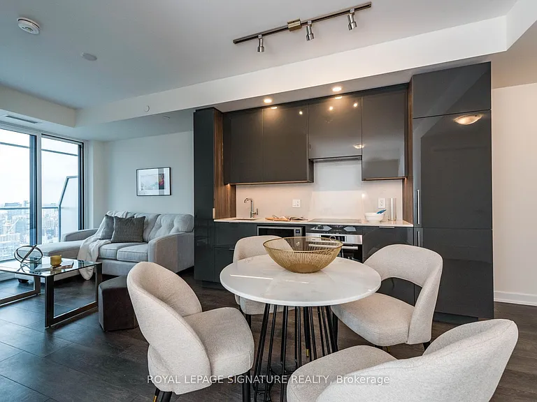 28 Freeland St #5006 — Photo 4