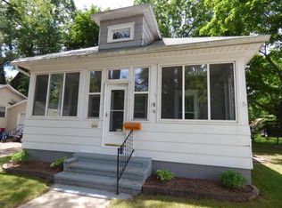 209 Lester Ave, Dowagiac, MI 49047