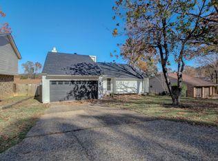 6 Markham Place Cir, Little Rock, AR 72211
