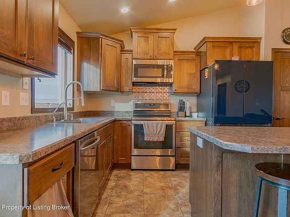 5th image of 4111 111j Ave SW