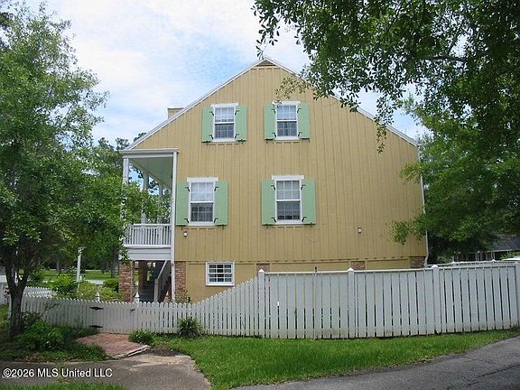 4th image of 11 Devils Elbow