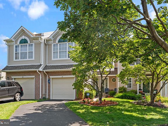 2nd image of 34 Camellia Ct
