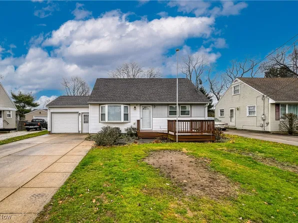 4032 Cypress Ct NE, Canton, OH 44705