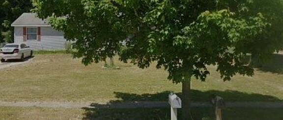 1st image of 211 Burr Oak Rd