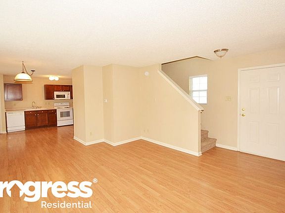 4th image of 11895 Buck Creek Cir