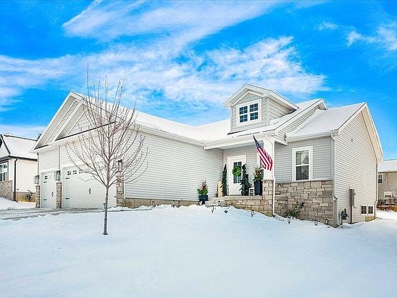2nd image of 2505 Pampas Ln