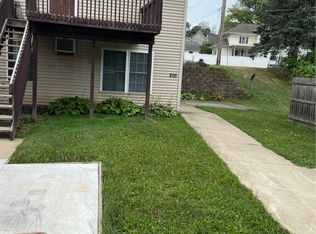205 S Scott St #205, Anamosa, IA 52205