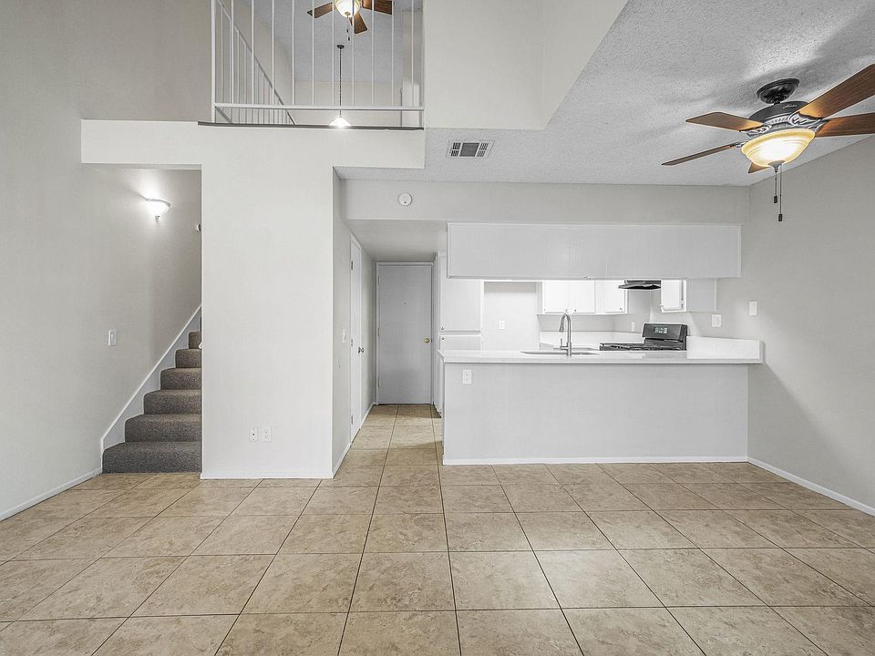 1st image of 703 W Stetson Ave #703