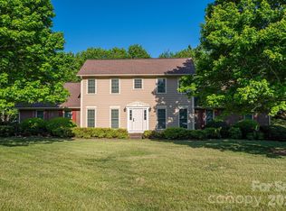 1520 Stableview Dr, Gastonia, NC 28056
