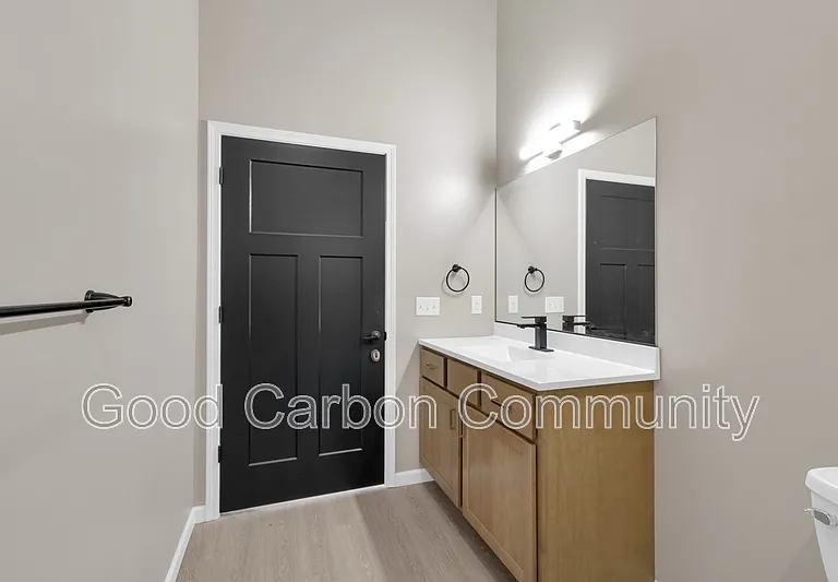 401 Central Ave #C — Photo 9