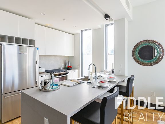 3rd image of 42-22 27th St #712