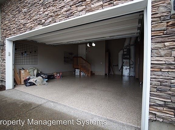 2nd image of 3414 SE Aerie Ave