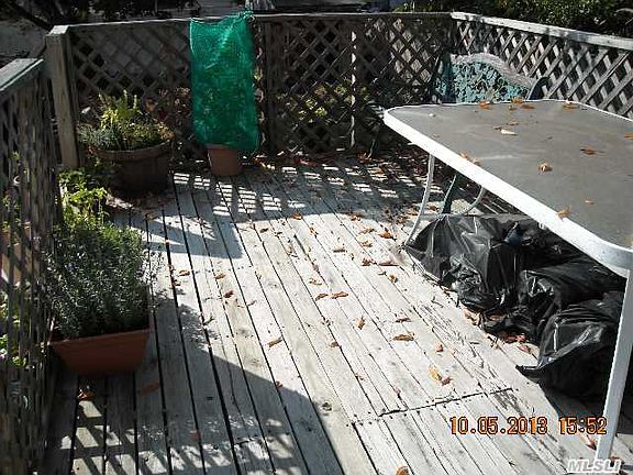 4th image of 142 East Ave