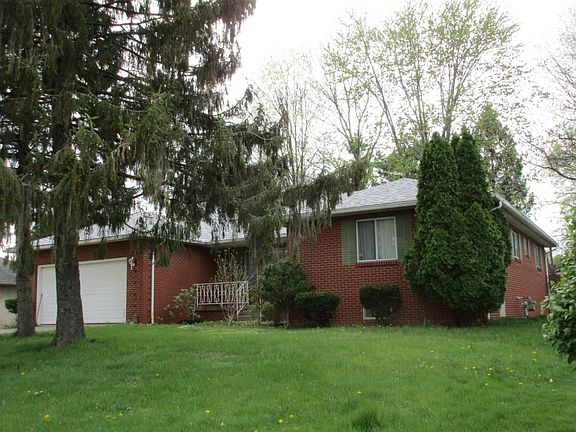 2nd image of 793 Lamby Ln