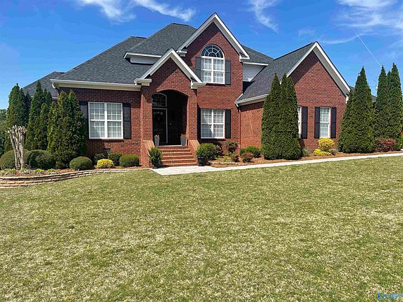 2nd image of 228 Turnberry Ln