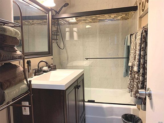 4th image of 99 Randall Ave APT 2L