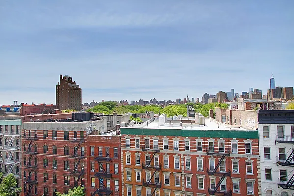 Sold by Corcoran | media 23