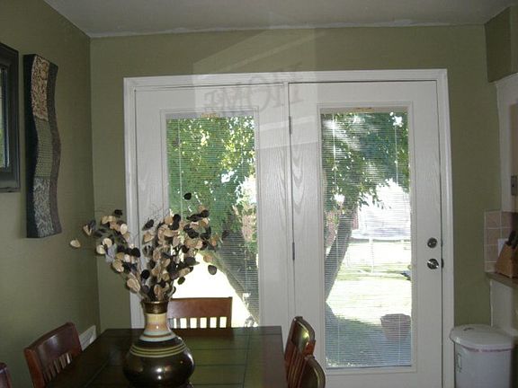3rd image of 986 12th St