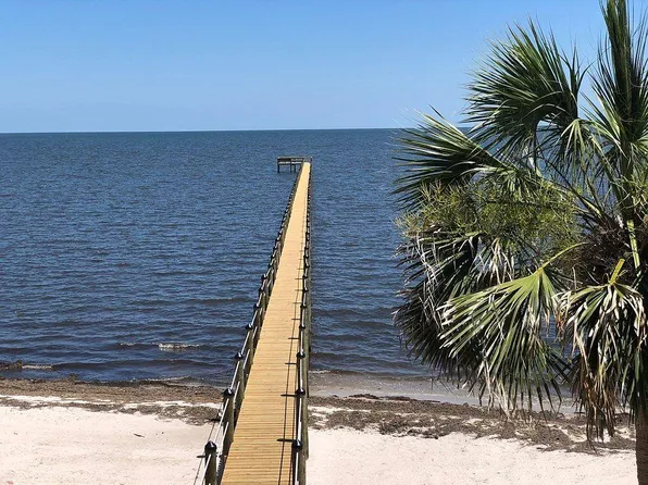 3186 Highway 98 E #C-1, Carrabelle, FL 32322