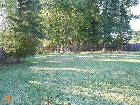 5th image of 106 Green Branch Dr