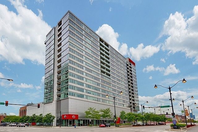 1st image of 659 W Randolph St #408