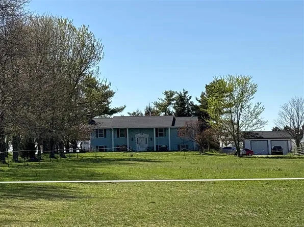 423 Sample Rd, Oxford, OH 45056