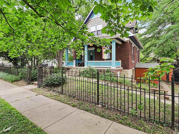 3rd image of 612 Illinois St
