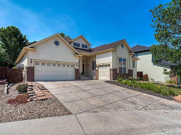 3rd image of 1422 Colebrook Court