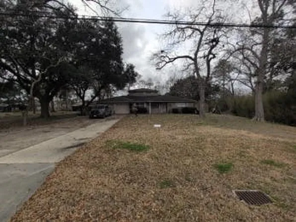 2220 Glendale St, Beaumont, TX 77707