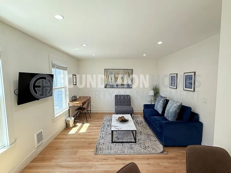 14 Princess St #2 — Photo 5